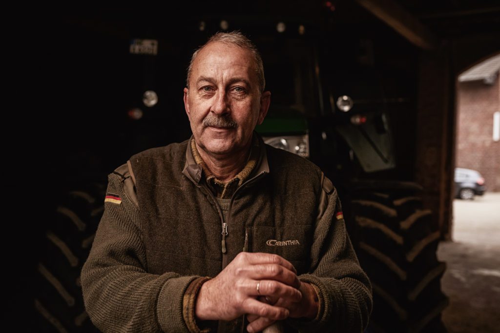 Photographe corporate pour les entreprises 12 Photographe Corporate - expert en image Photographe reportage photo 010 1 Photographe corporate pour les entreprises