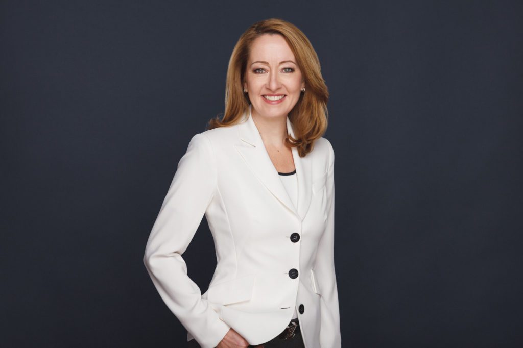 Photos des collaborateurs Toulouse 2 Photographe Corporate - expert en image Portrait corporate feminin occitanie photographe Occitanie