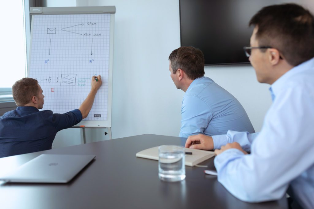 Photographe corporate pour les entreprises 12 Photographe Corporate - expert en image Photographe Portrait corporate 255 Photographe corporate pour les entreprises