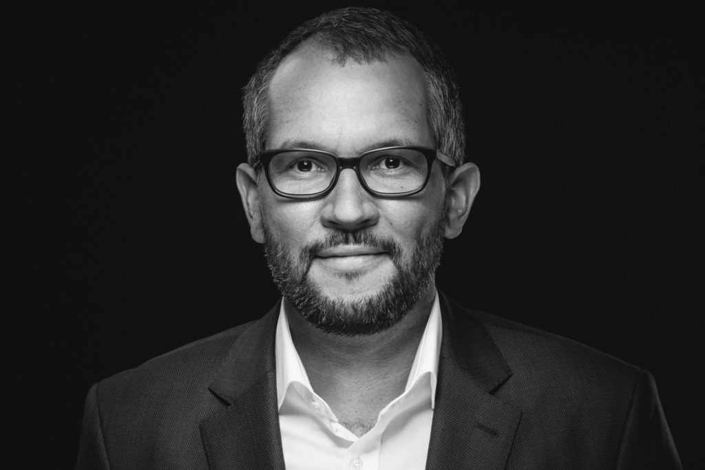 Photographe corporate pour les entreprises 9 Photographe Corporate - expert en image Photographe Portrait corporate 42 Photographe corporate pour les entreprises