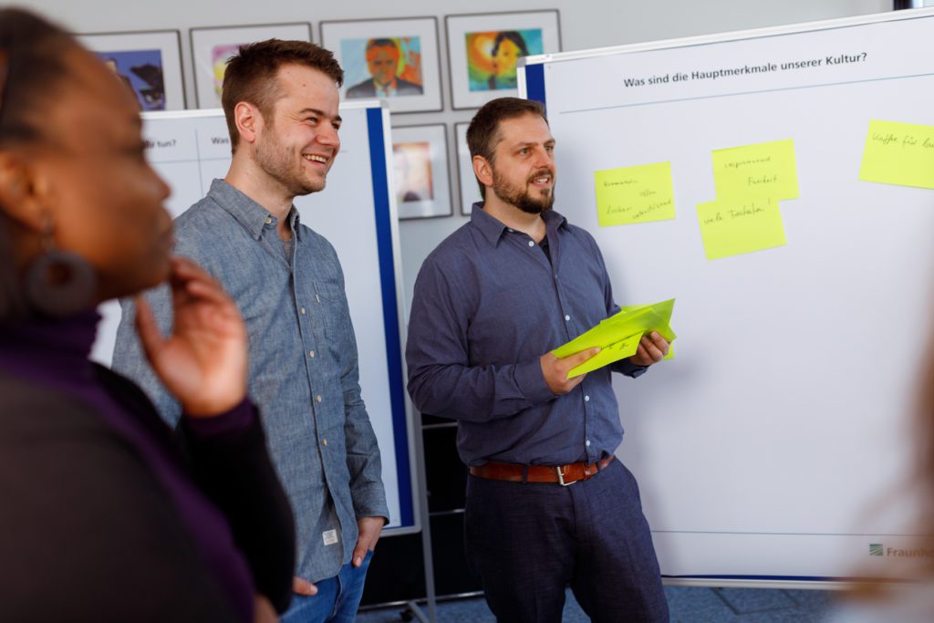 Photographe corporate pour les entreprises 10 Photographe Corporate - expert en image Photographe reportage photo 13 Photographe corporate pour les entreprises